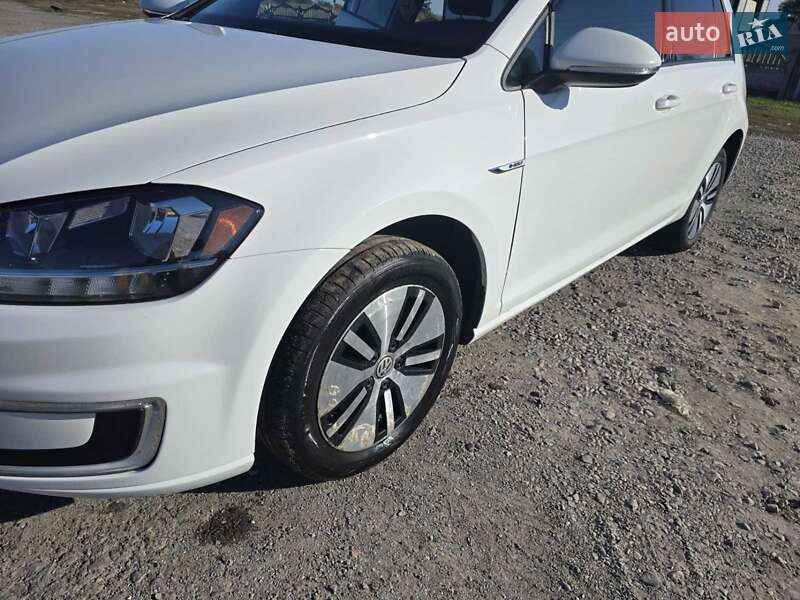 Volkswagen e-Golf 2017