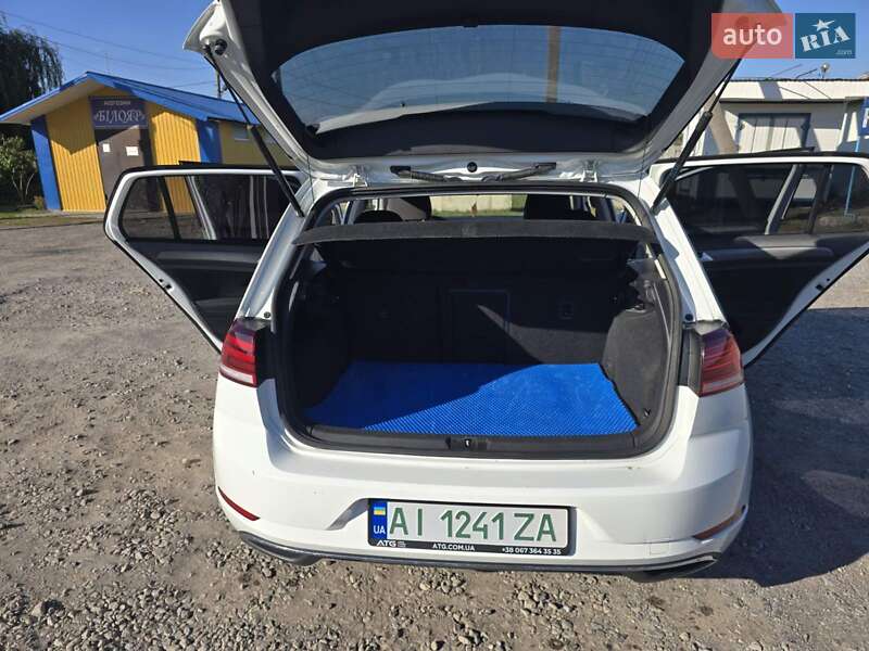 Volkswagen e-Golf 2017