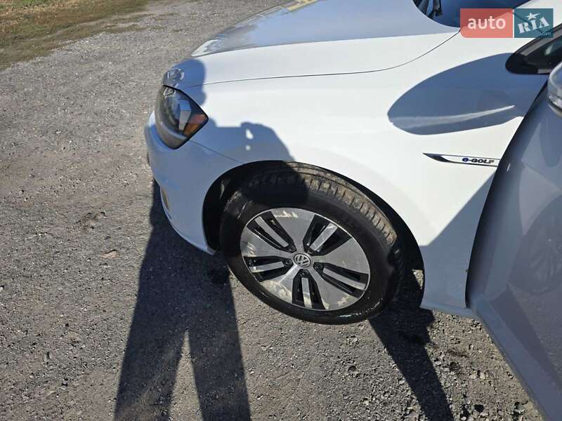 Volkswagen e-Golf 2017