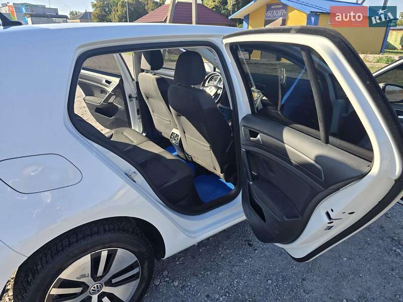 Volkswagen e-Golf 2017