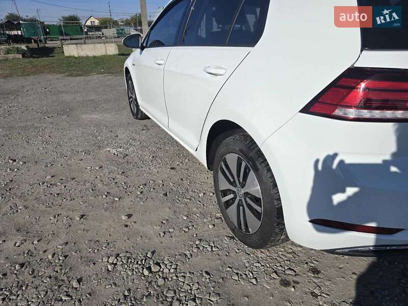 Volkswagen e-Golf 2017