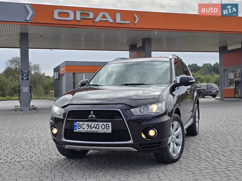 Mitsubishi Outlander 2010