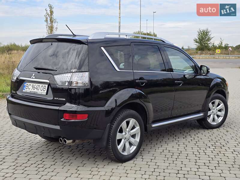 Mitsubishi Outlander 2010