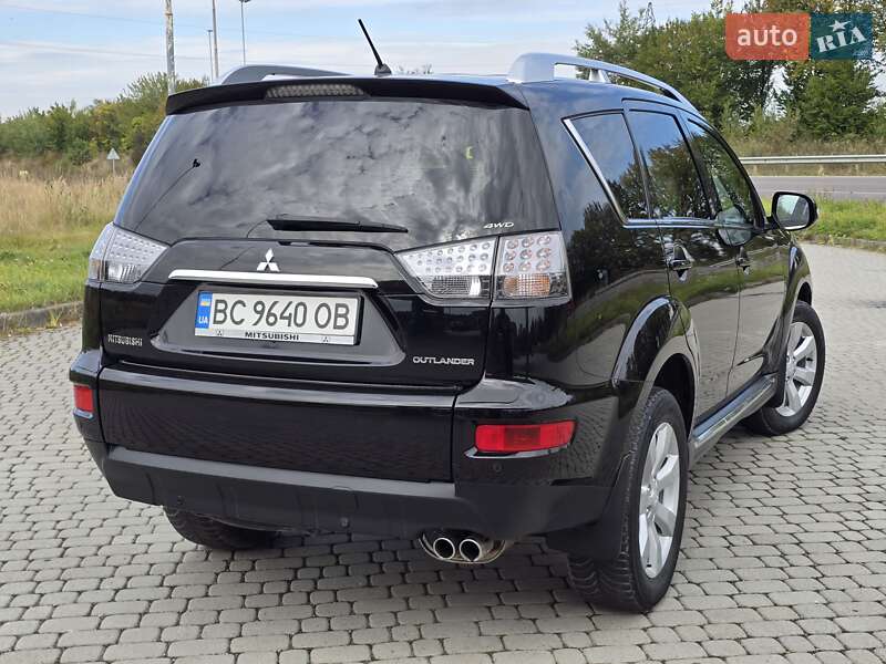 Mitsubishi Outlander 2010