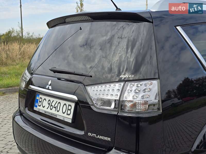 Mitsubishi Outlander 2010