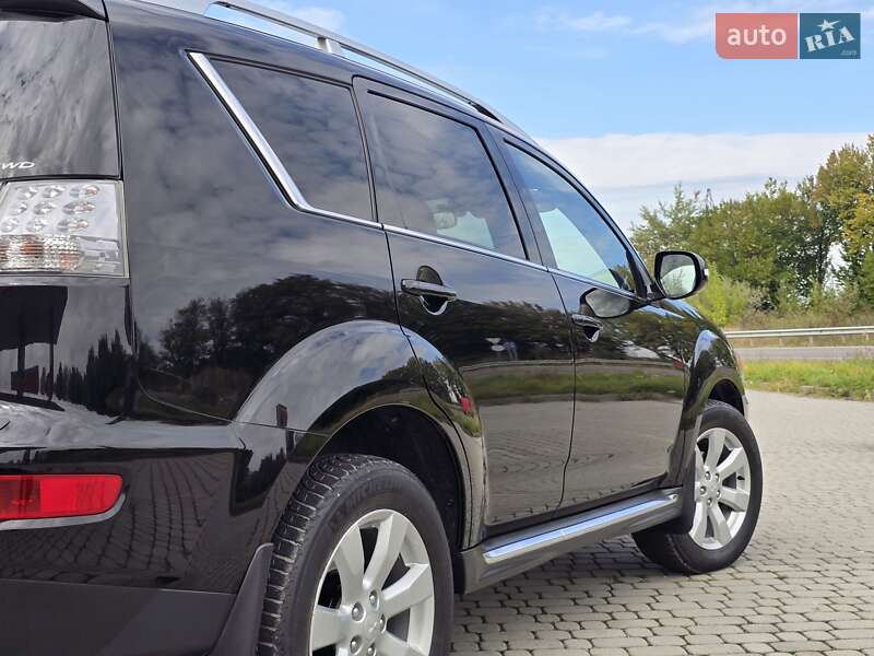 Mitsubishi Outlander 2010
