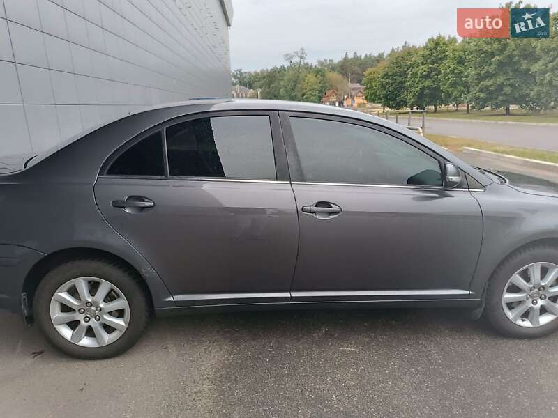 Toyota Avensis 2008