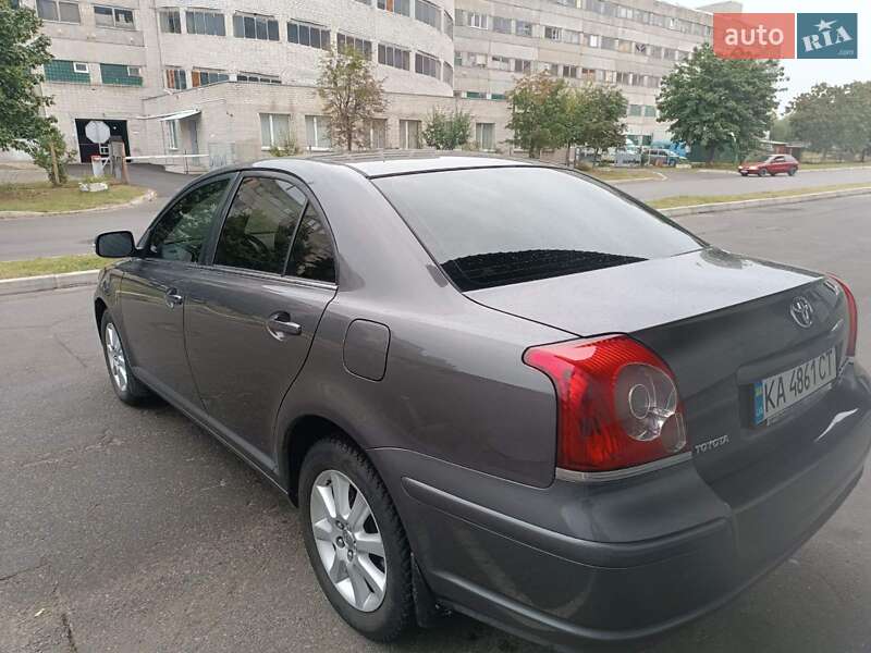 Toyota Avensis 2008