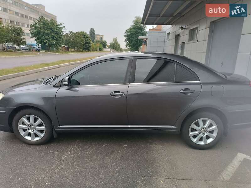 Toyota Avensis 2008