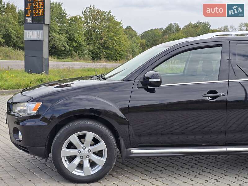 Mitsubishi Outlander 2010