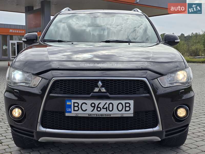 Mitsubishi Outlander 2010