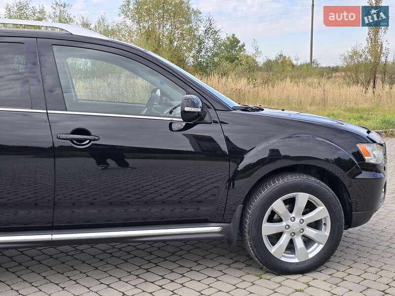 Mitsubishi Outlander 2010