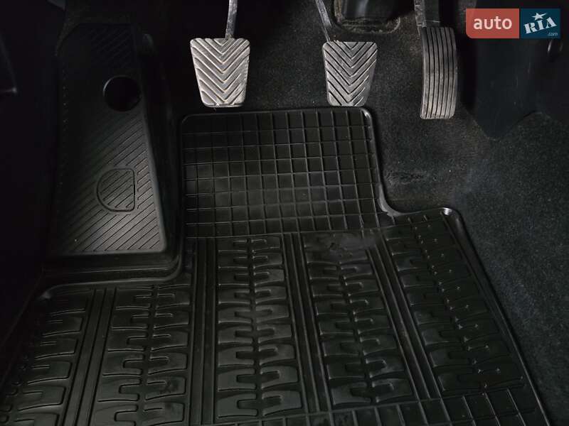 Mitsubishi Outlander 2010