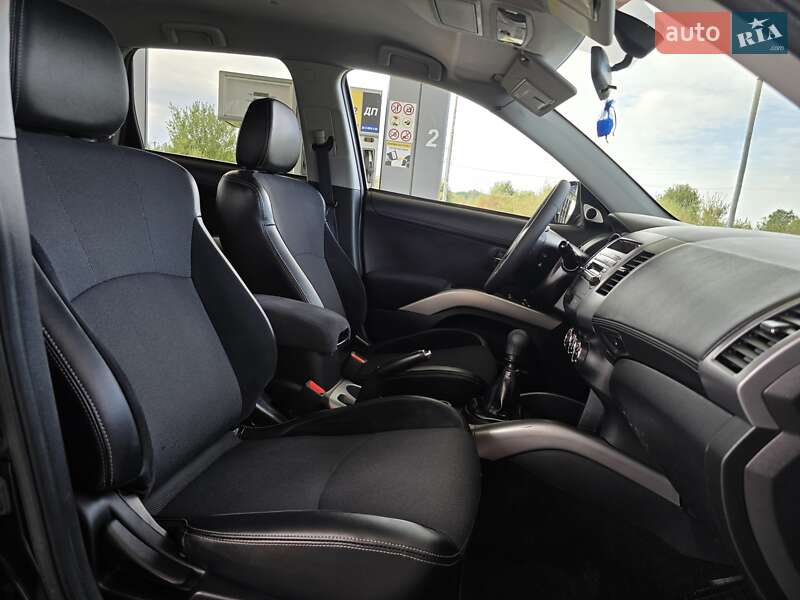 Mitsubishi Outlander 2010