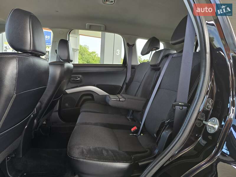 Mitsubishi Outlander 2010