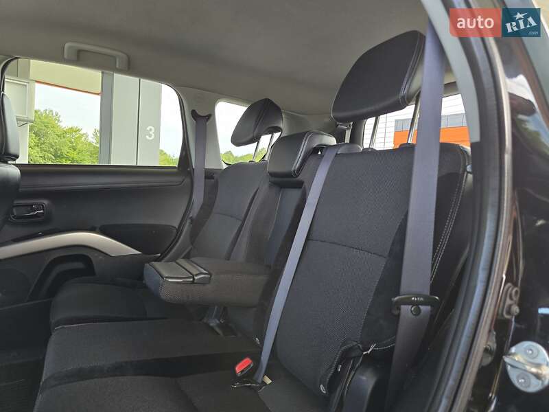 Mitsubishi Outlander 2010