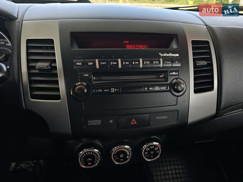 Mitsubishi Outlander 2010