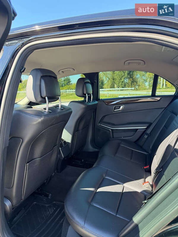 Mercedes-Benz E-Class 2011