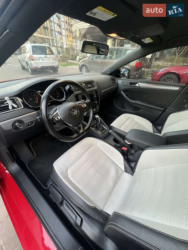 Volkswagen Jetta 2015