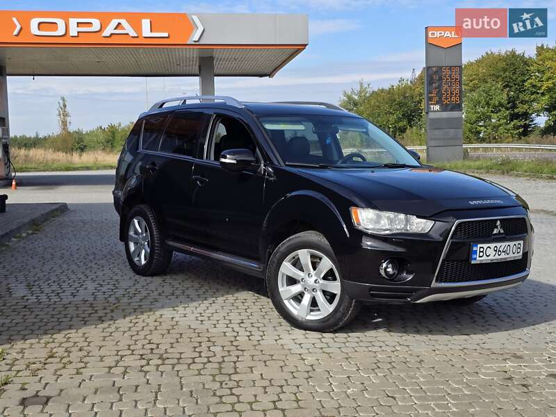 Mitsubishi Outlander 2010