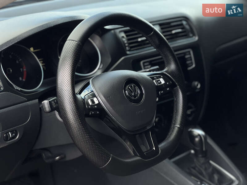 Volkswagen Jetta 2015