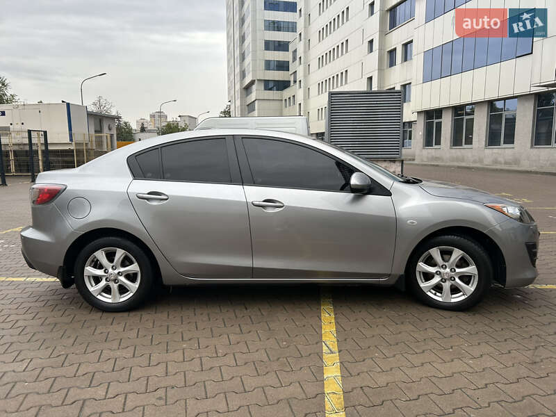 Mazda 3 2010