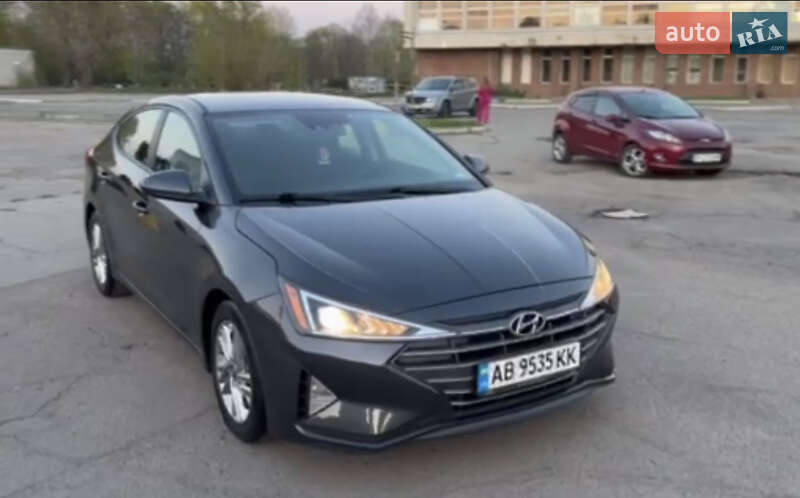 Hyundai Elantra 2020