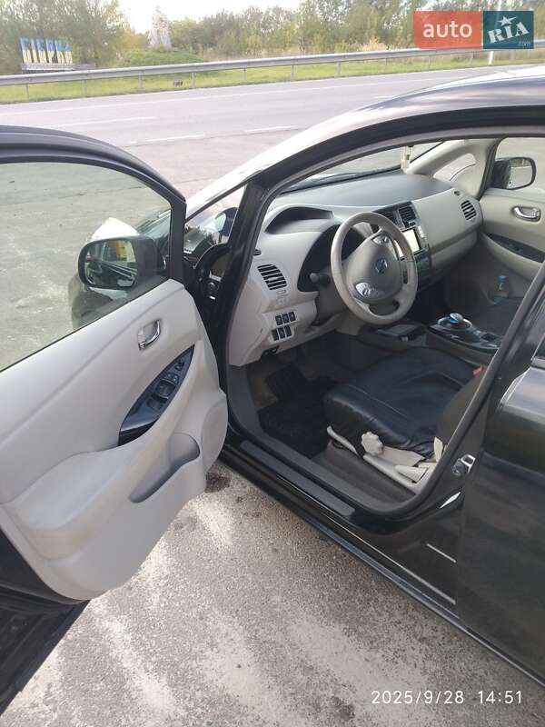 Nissan Leaf 2012