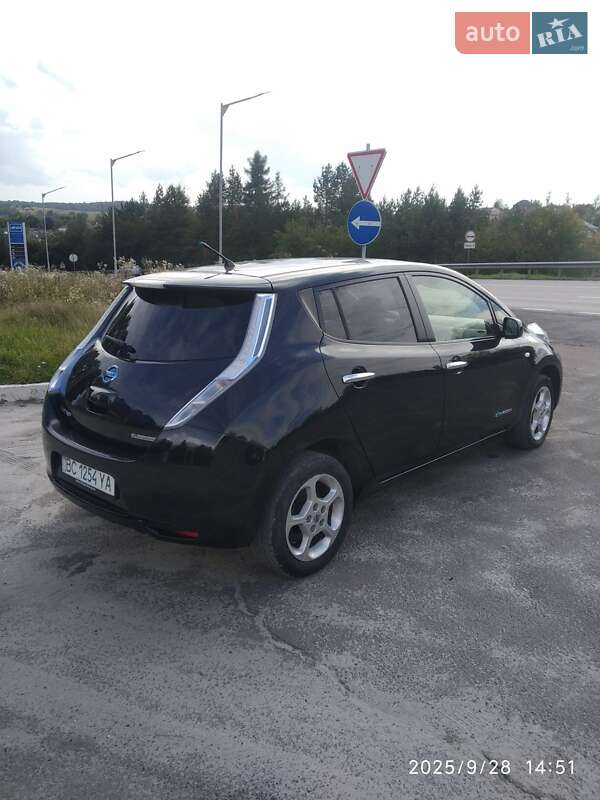 Nissan Leaf 2012