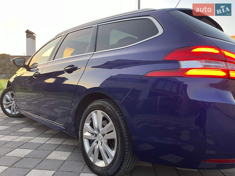 Peugeot 308 2015
