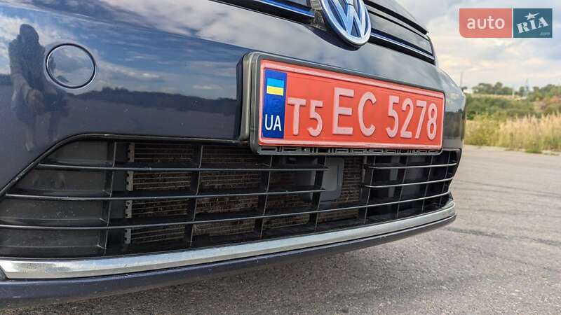 Volkswagen e-Golf 2015