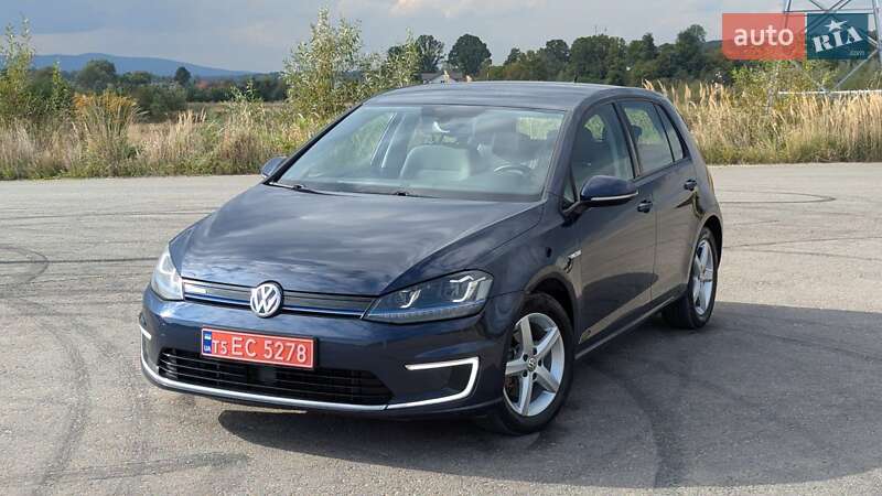 Volkswagen e-Golf 2015