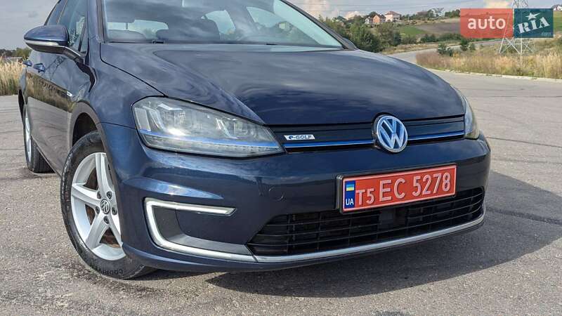 Volkswagen e-Golf 2015