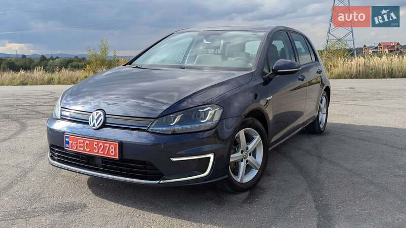 Volkswagen e-Golf 2015