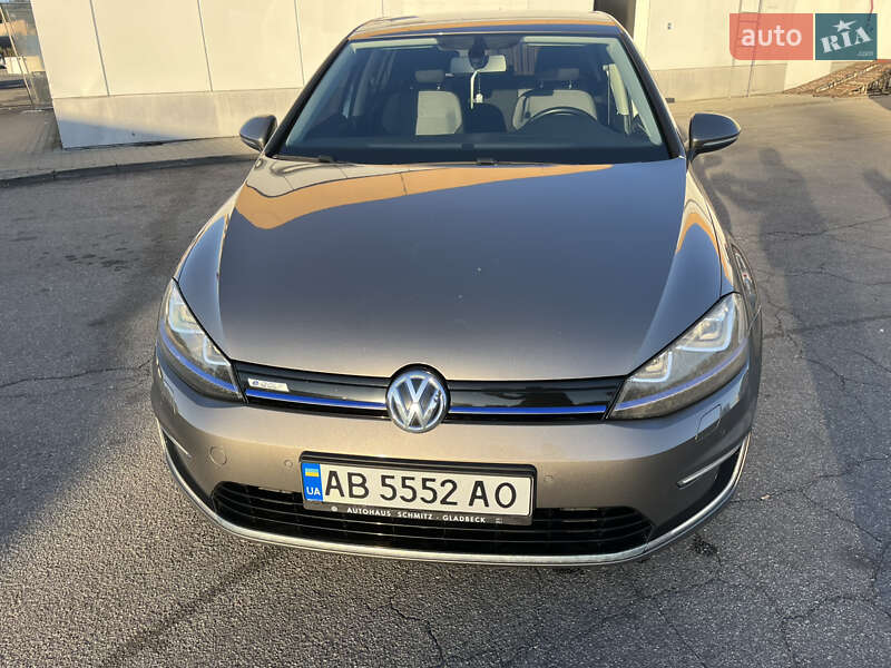 Volkswagen e-Golf 2016