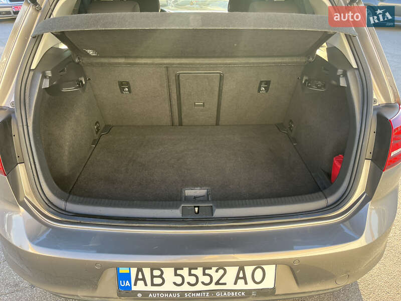 Volkswagen e-Golf 2016