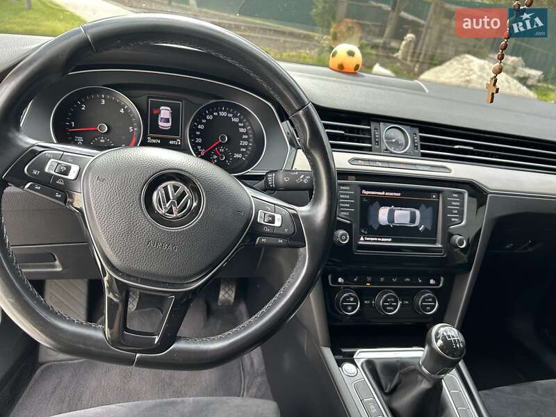 Volkswagen Passat 2015
