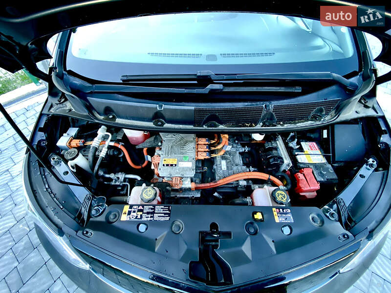 Chevrolet Bolt EV 2016