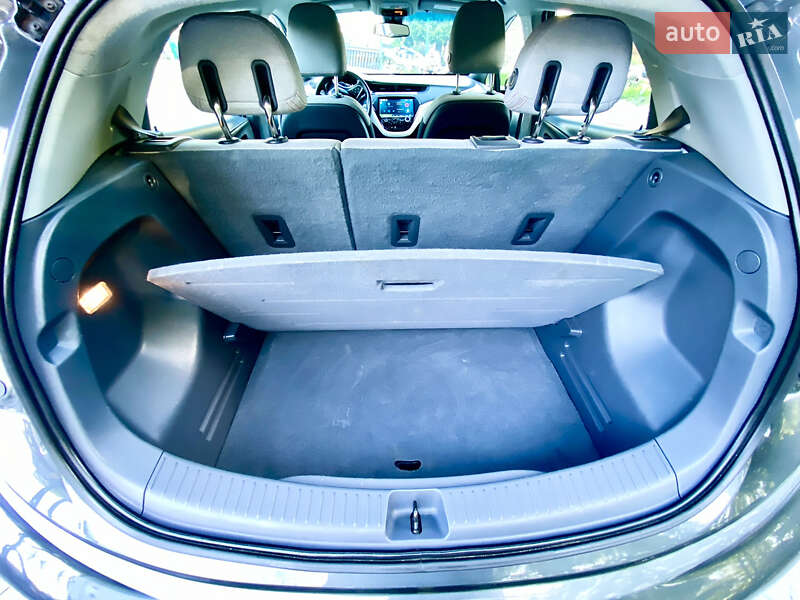 Chevrolet Bolt EV 2016