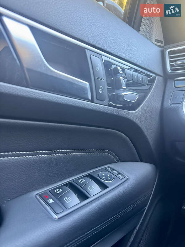 Mercedes-Benz E-Class 2015