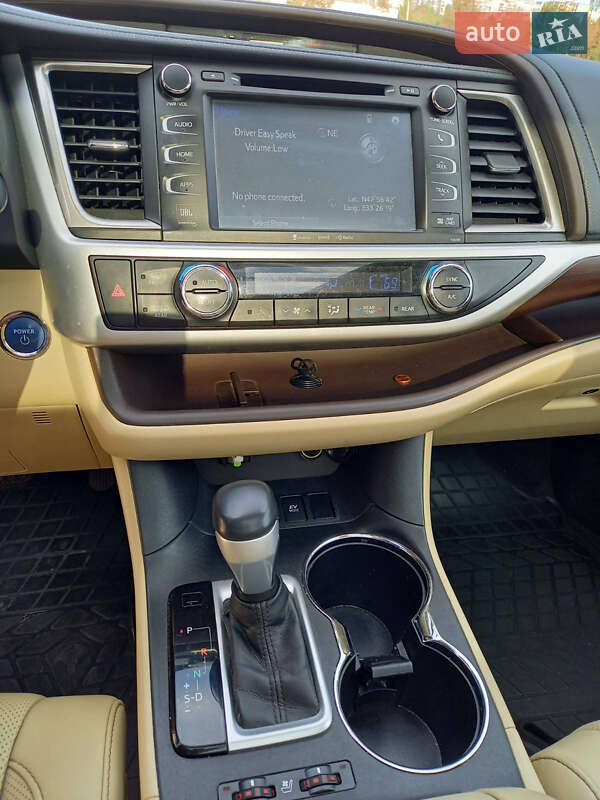 Toyota Highlander 2014