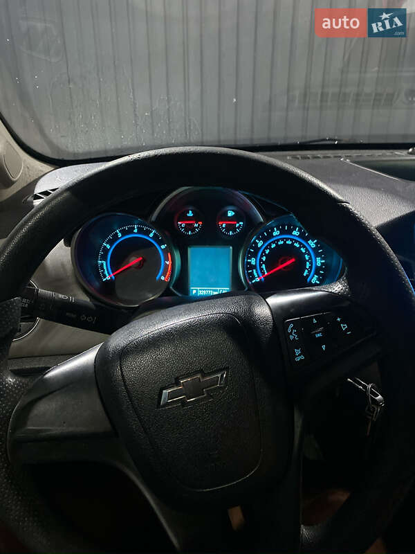 Chevrolet Cruze 2013