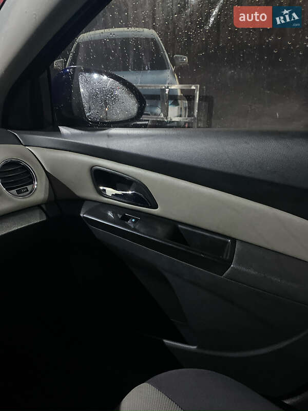 Chevrolet Cruze 2013