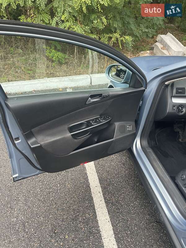 Volkswagen Passat 2009