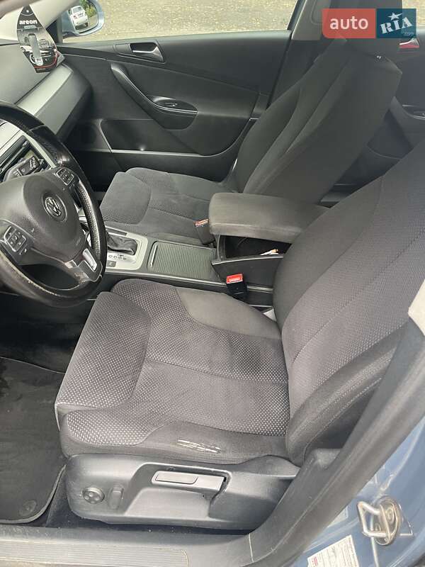 Volkswagen Passat 2009