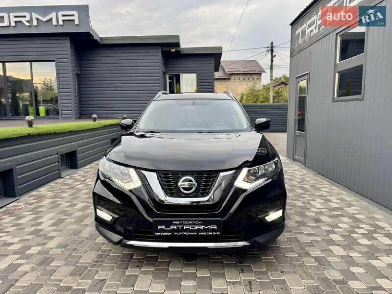 Nissan-12