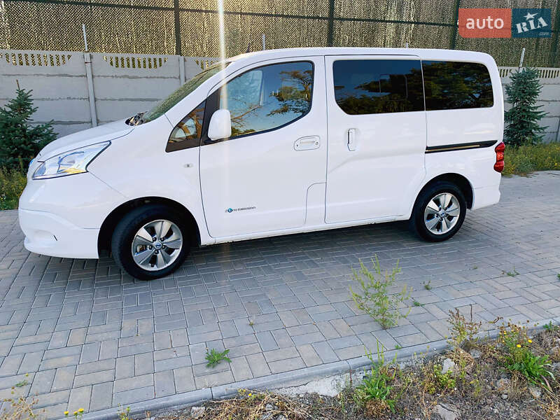 Nissan e-NV200 2019