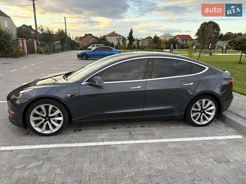 Tesla Model 3 2018