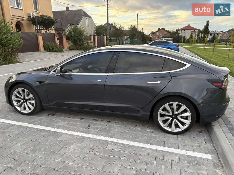Tesla Model 3 2018