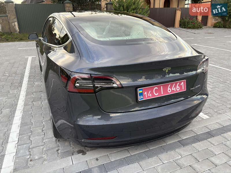 Tesla Model 3 2018